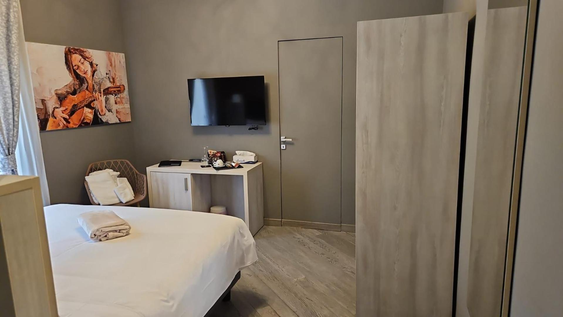 Prima Fila Premium Guest House Санремо Экстерьер фото