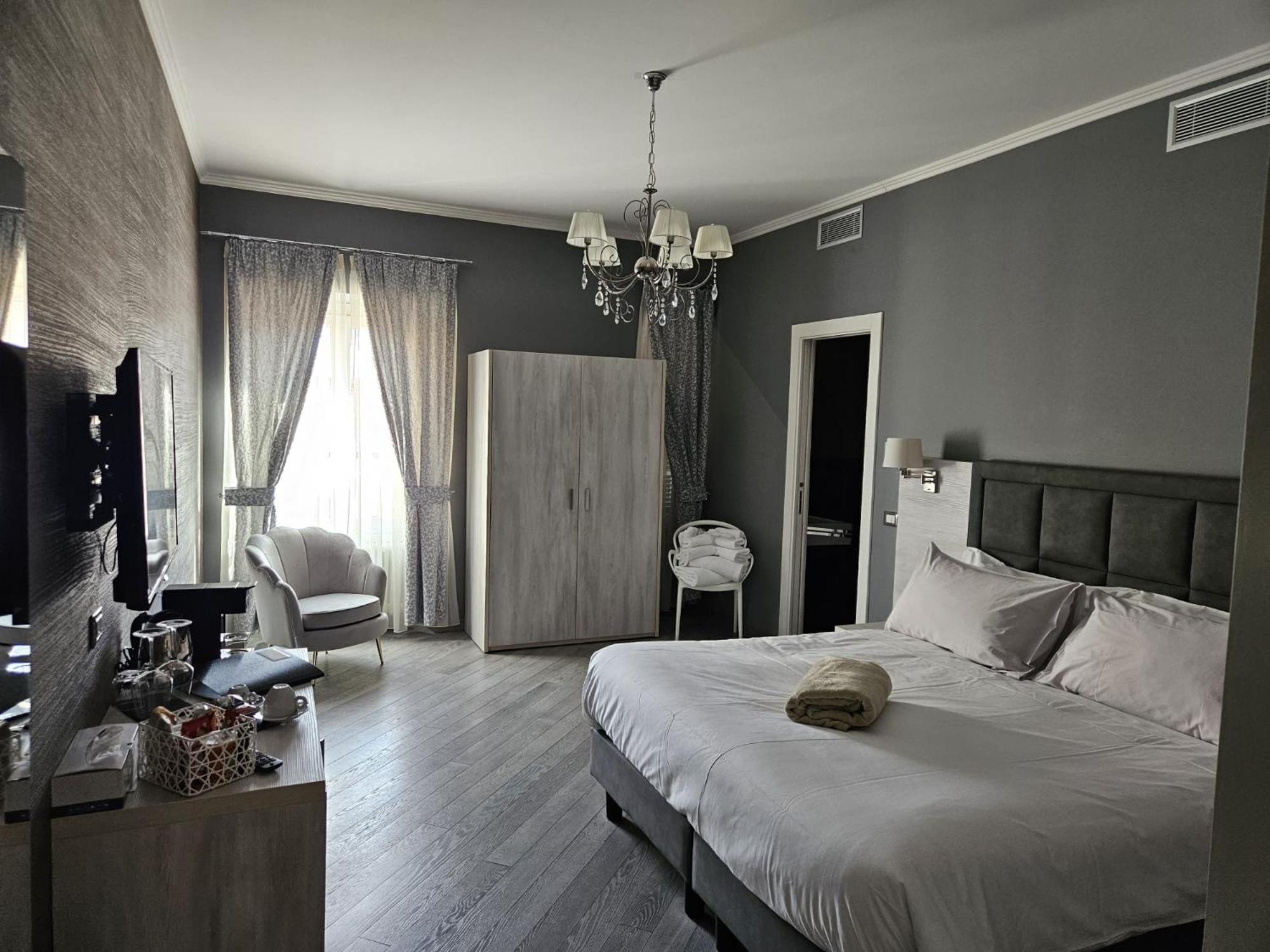 Prima Fila Premium Guest House Санремо Экстерьер фото